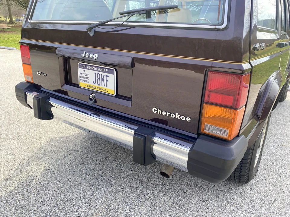 1990 Jeep XJ Cherokee - Image 26 of 31
