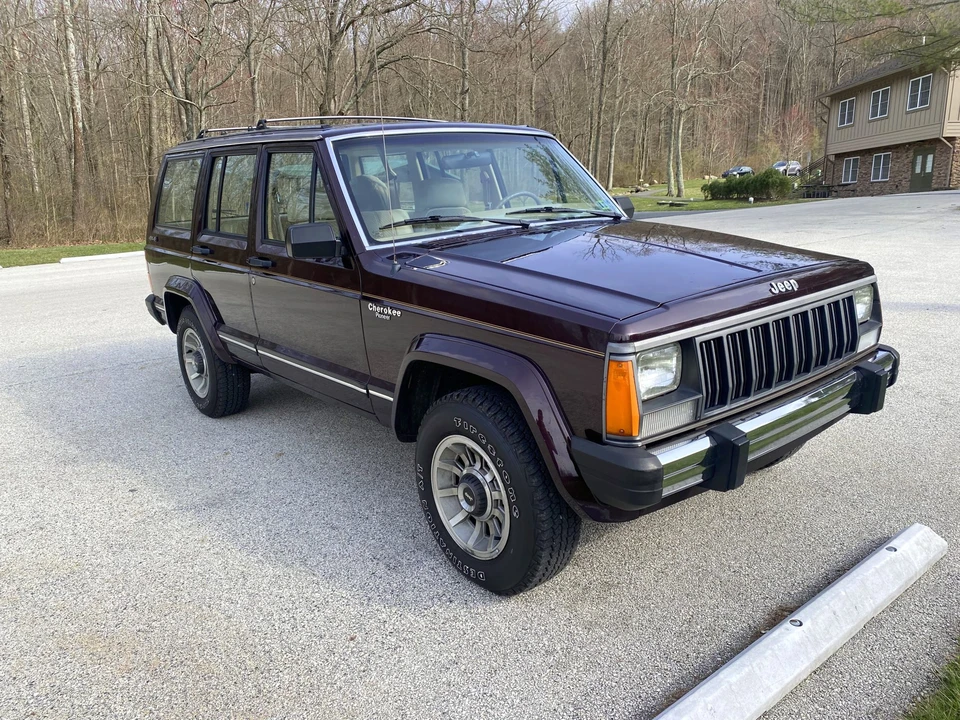 1990 Jeep XJ Cherokee - Image 6 of 31