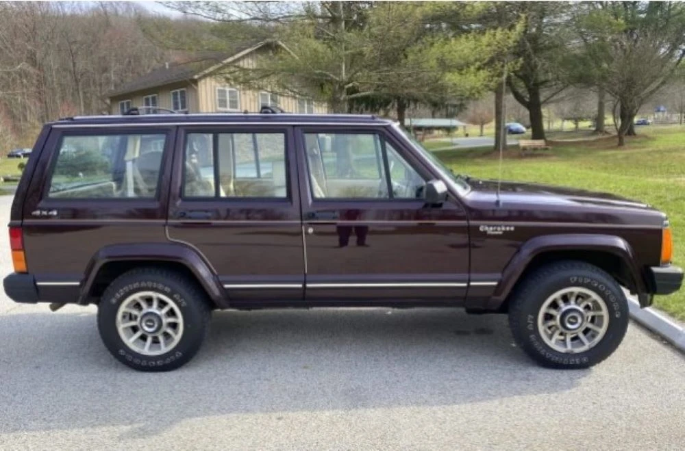 1990 Jeep XJ Cherokee - Image 10 of 31