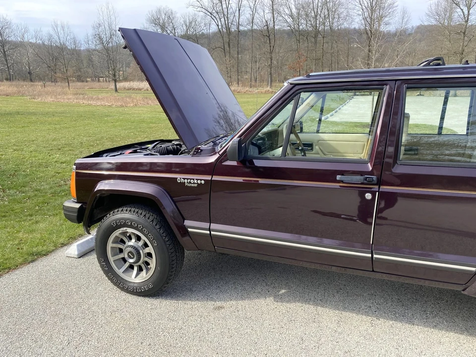 1990 Jeep XJ Cherokee - Image 29 of 31