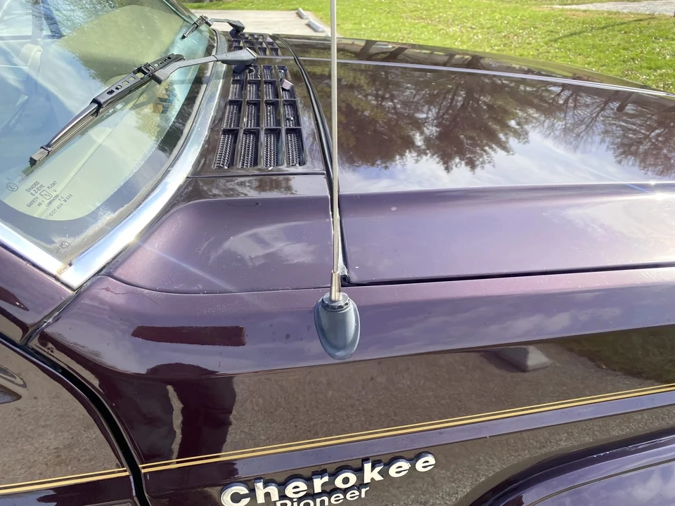 1990 Jeep XJ Cherokee - Image 27 of 31