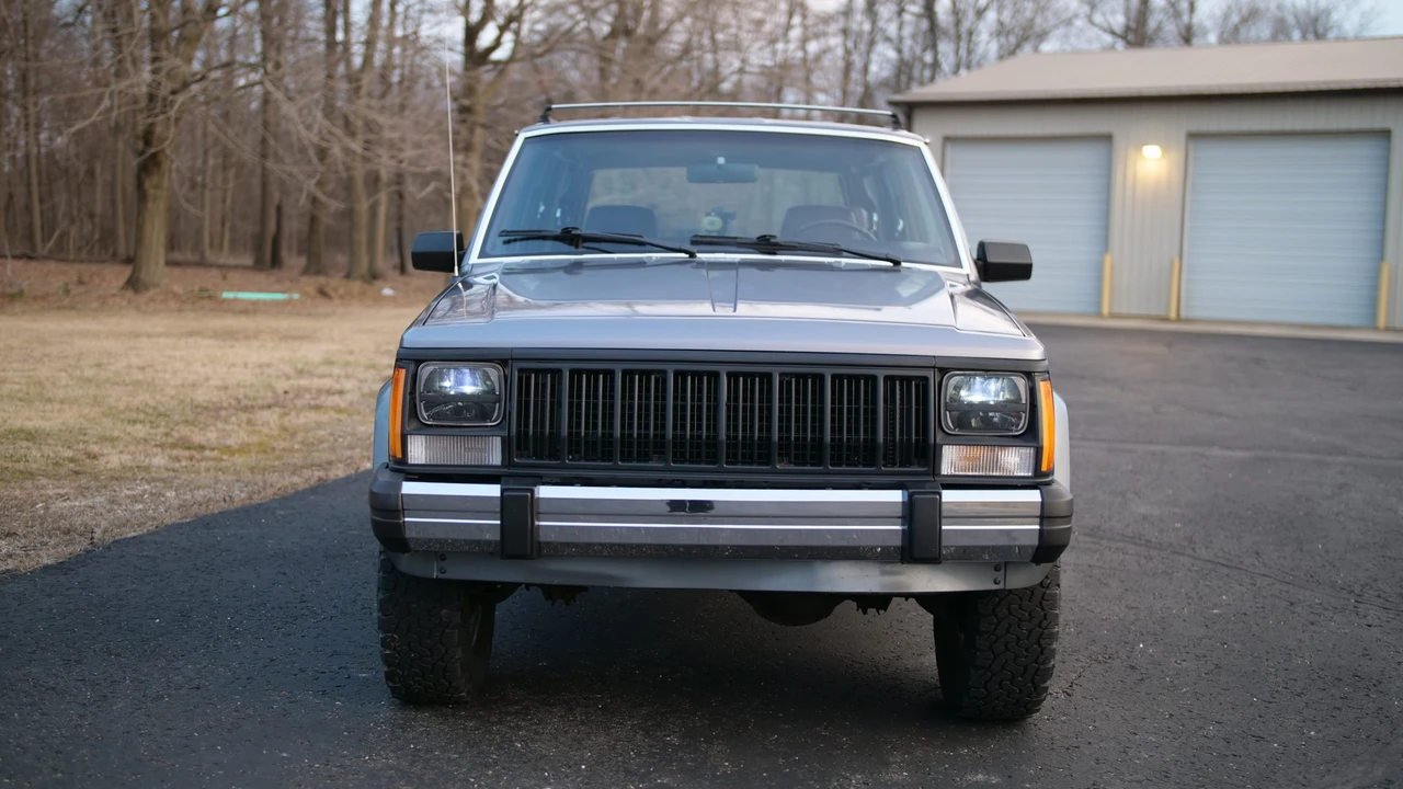 1990 Jeep XJ Cherokee - Image 7 of 31