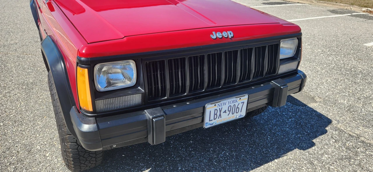 1990 Jeep XJ Cherokee - Image 13 of 31
