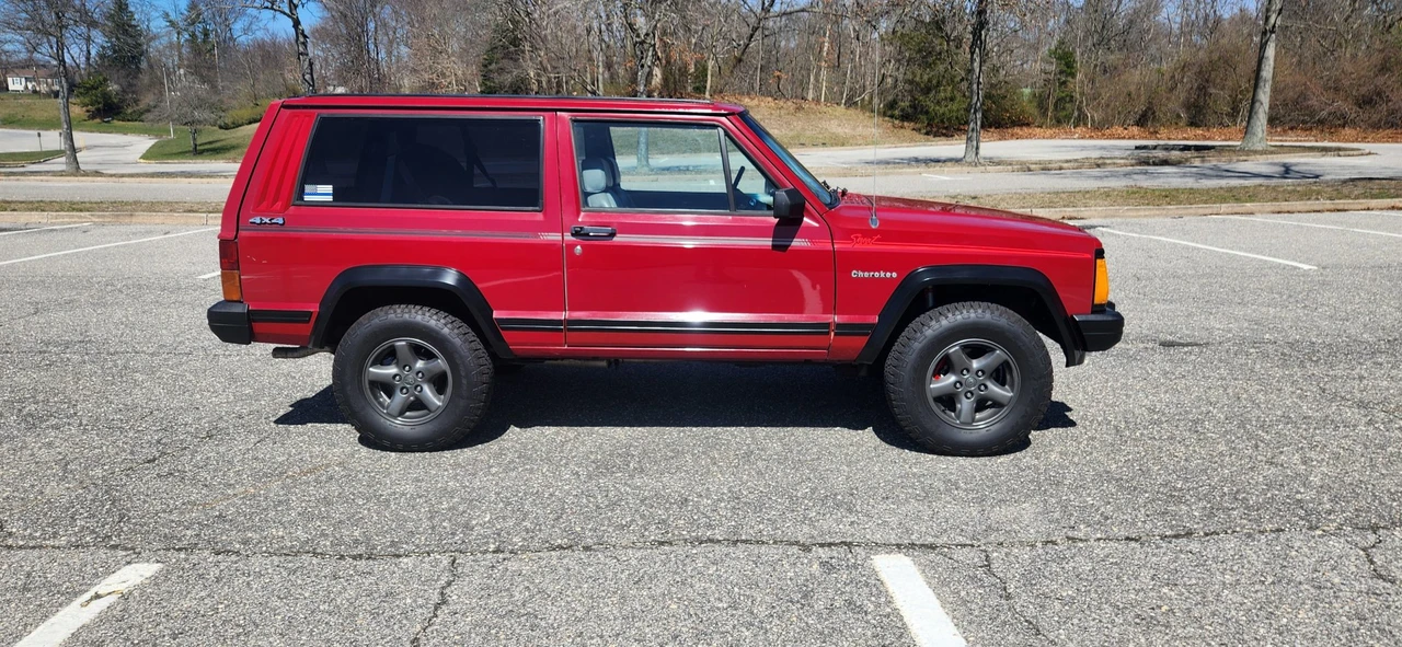 1990 Jeep XJ Cherokee - Image 9 of 31