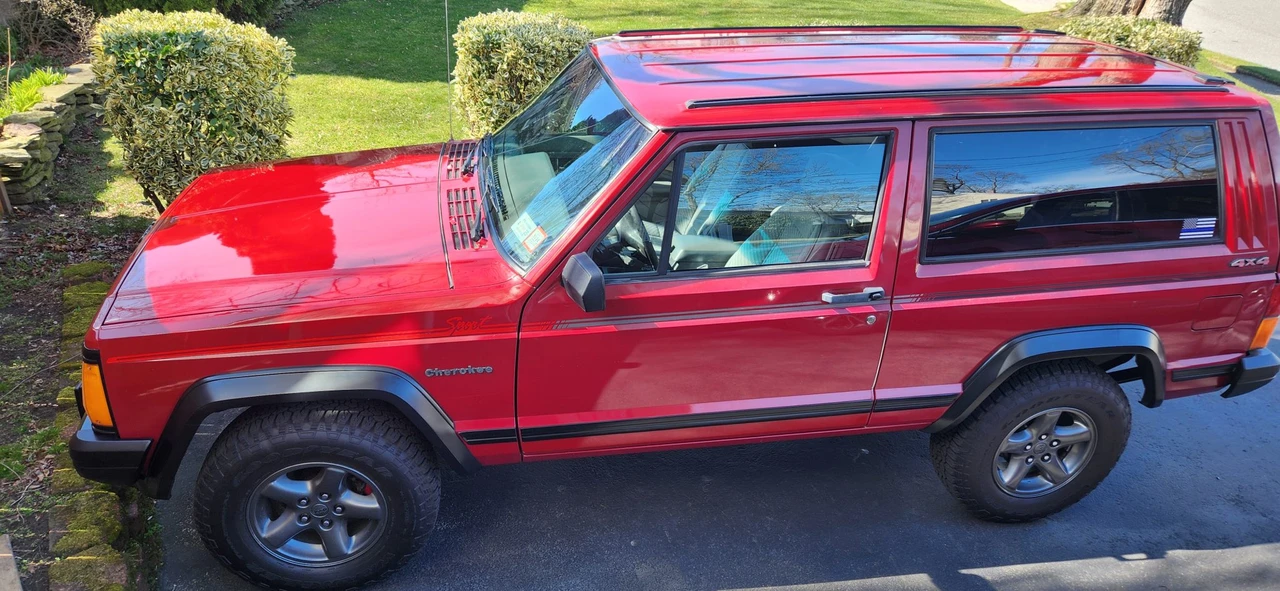 1990 Jeep XJ Cherokee - Image 15 of 31