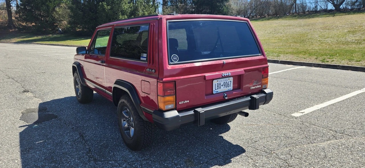 1990 Jeep XJ Cherokee - Image 6 of 31