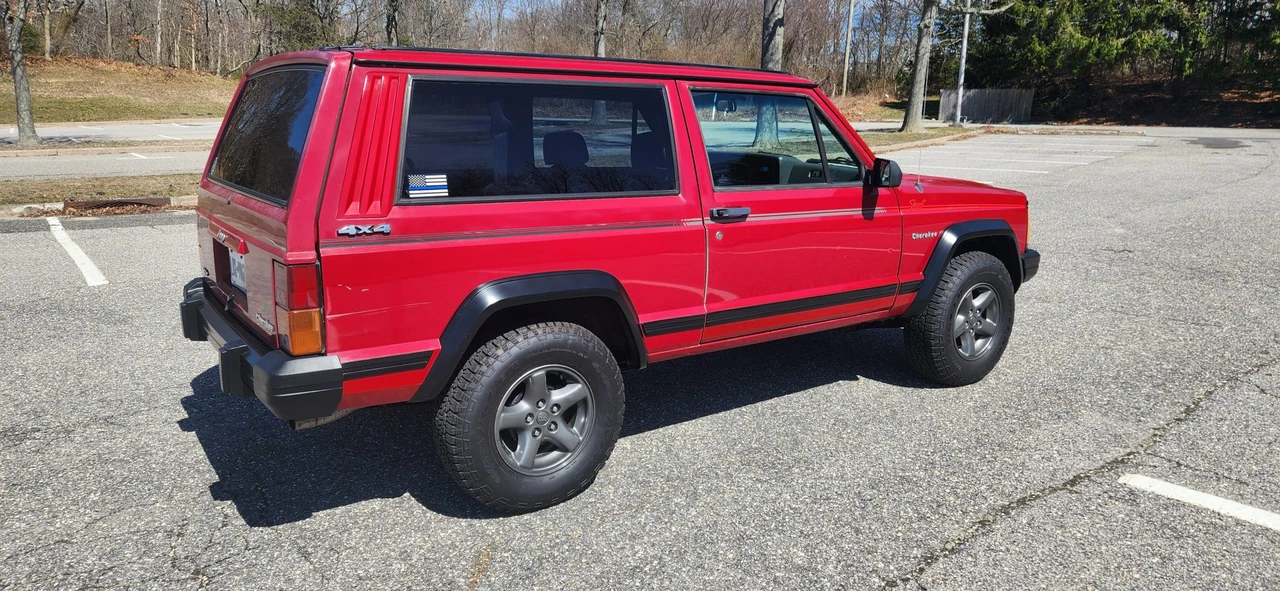 1990 Jeep XJ Cherokee - Image 8 of 31