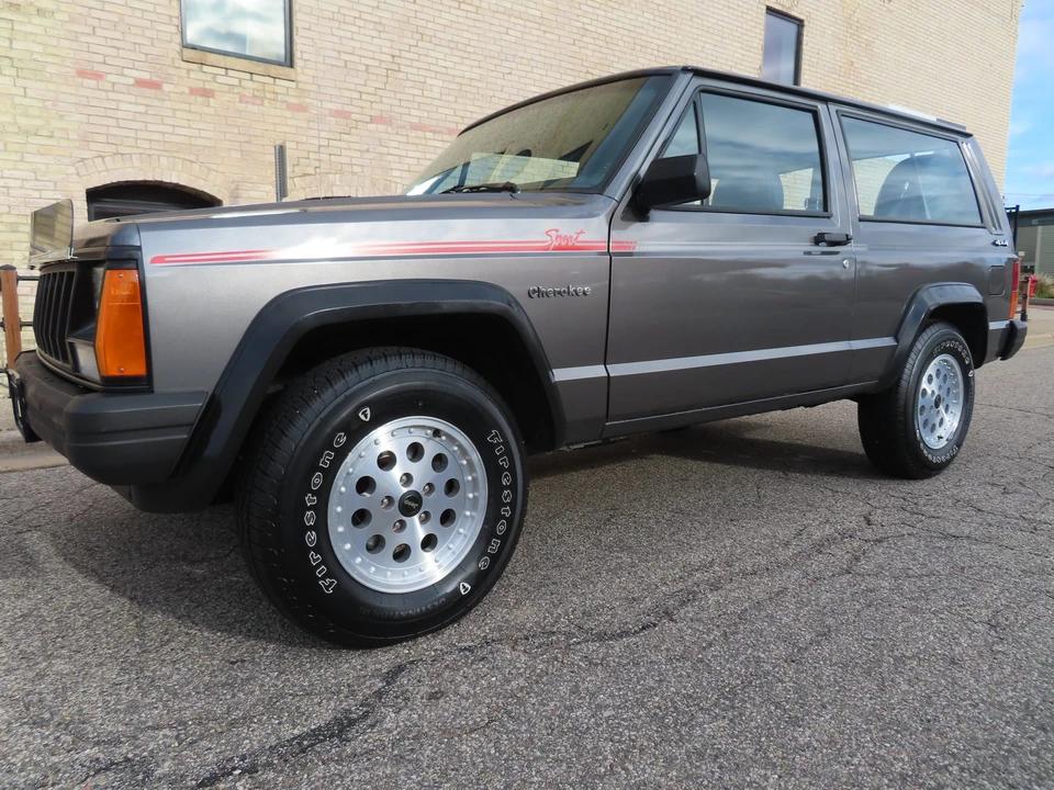 1990 Jeep XJ Cherokee - Image 5 of 31