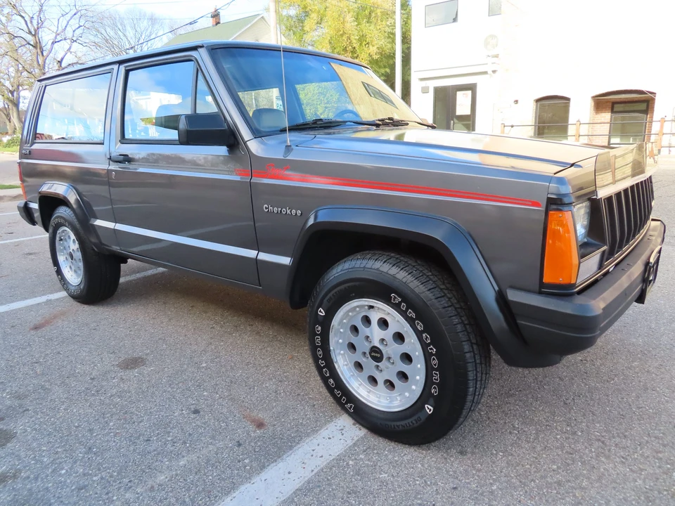 1990 Jeep XJ Cherokee - Image 26 of 31