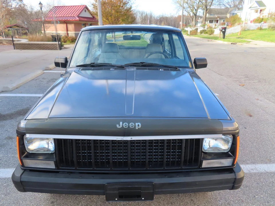 1990 Jeep XJ Cherokee - Image 30 of 31