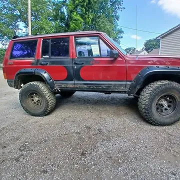 1990 Jeep Cherokee Sport SUV 4D