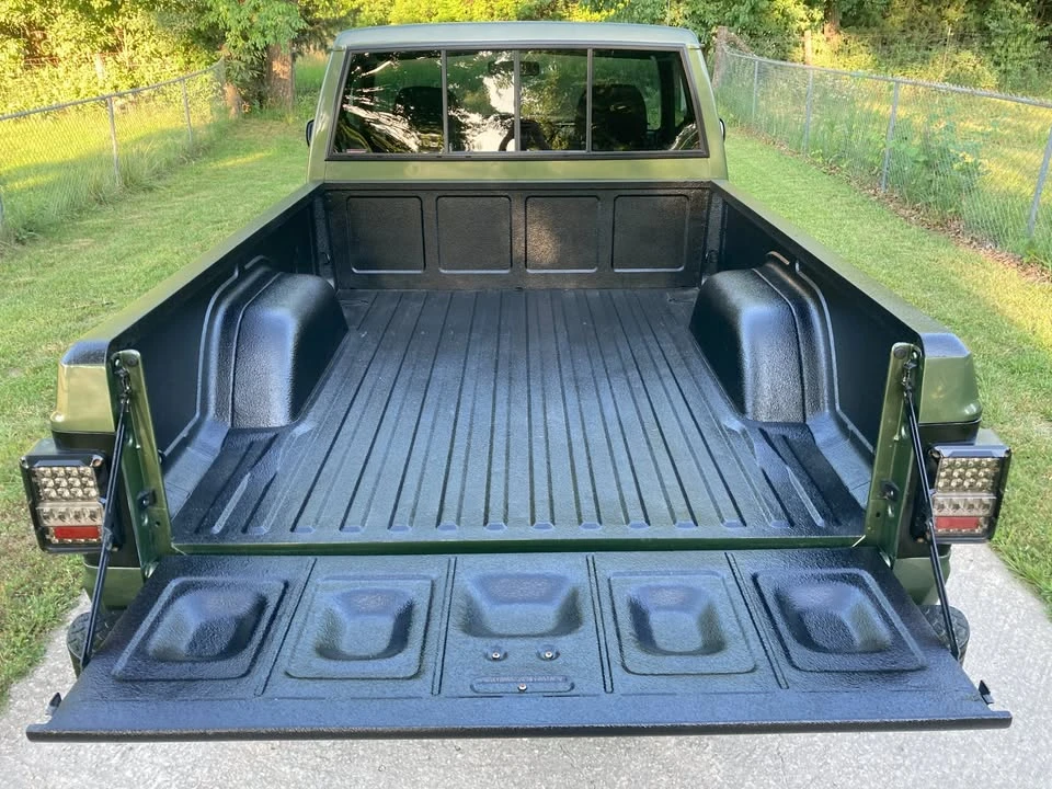 1990 Jeep Comanche - Image 6 of 14