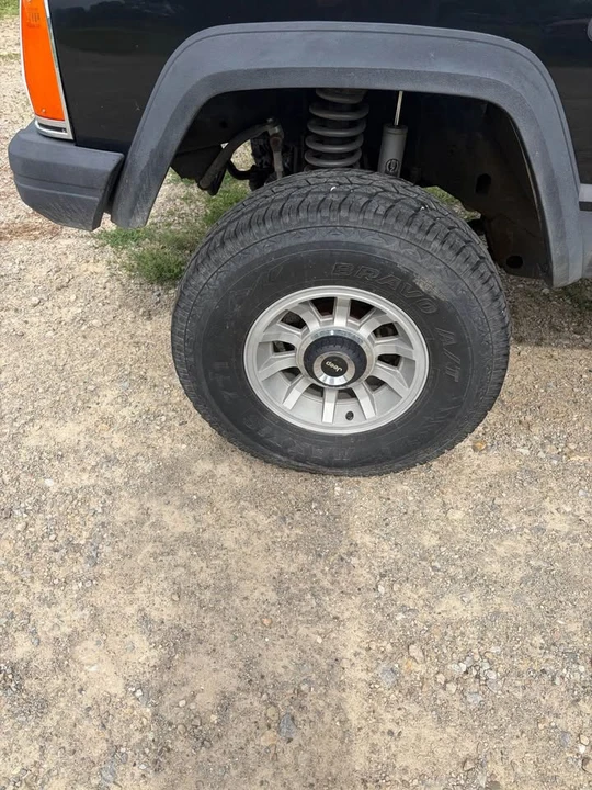 1990 Jeep Comanche - Image 4 of 5