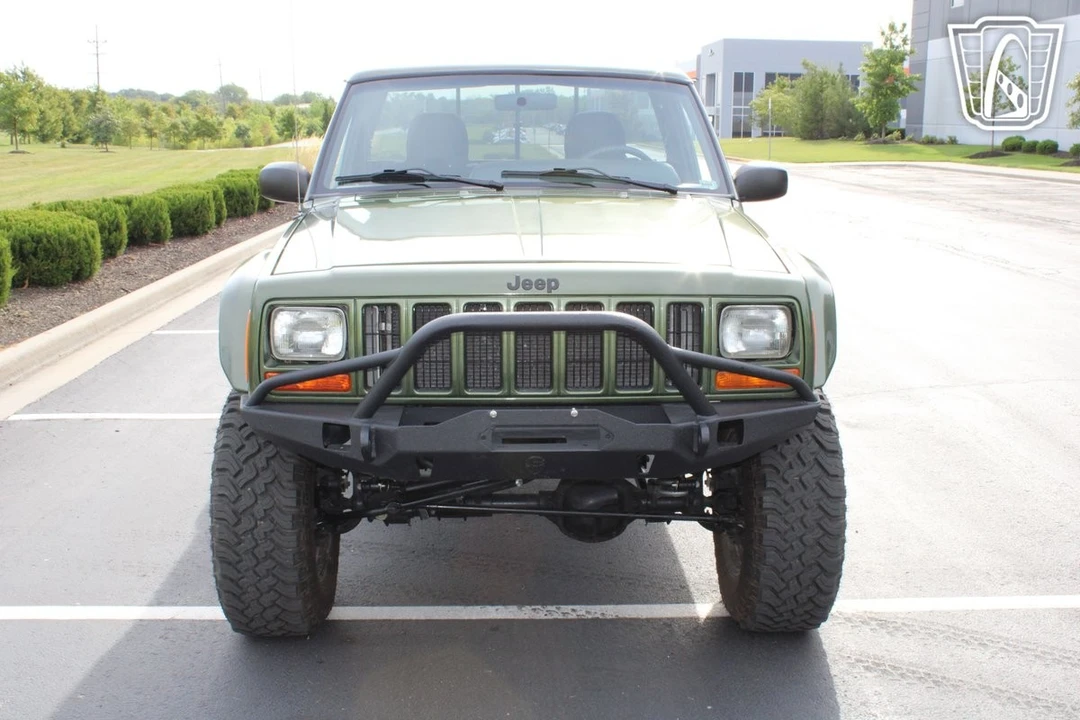 1990 Jeep Comanche - Image 9 of 12