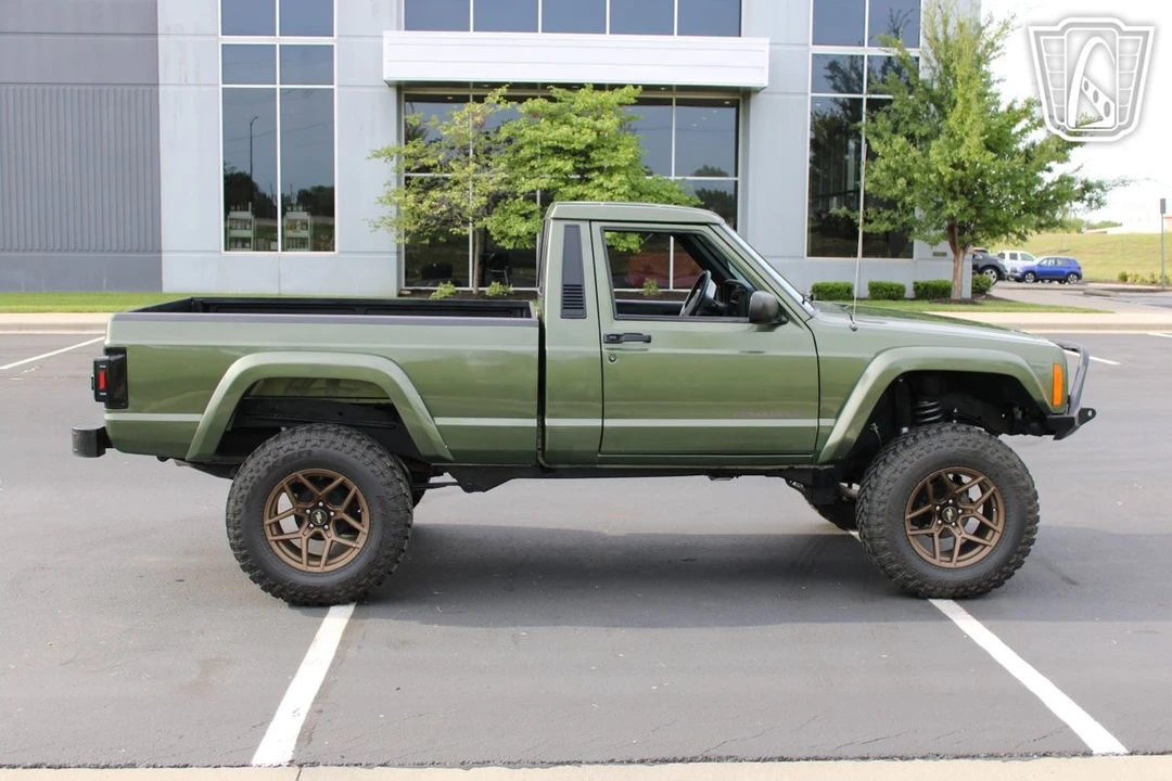 1990 Jeep Comanche - Image 7 of 12