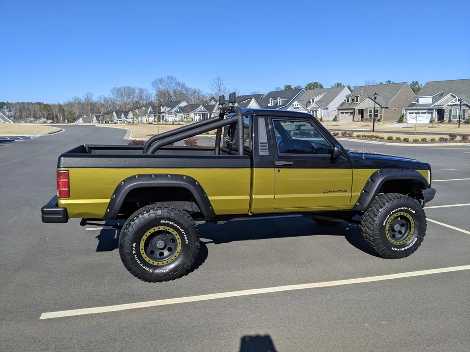 1990 Jeep Comanche - Image 18 of 31