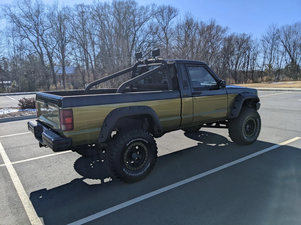 1990 Jeep Comanche - Image 17 of 31