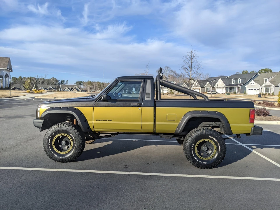 1990 Jeep Comanche - Image 8 of 31