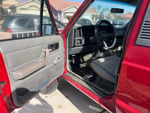 1990 Jeep Comanche - Image 9 of 14