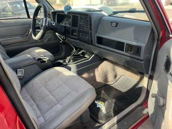 1990 Jeep Comanche - Image 7 of 14