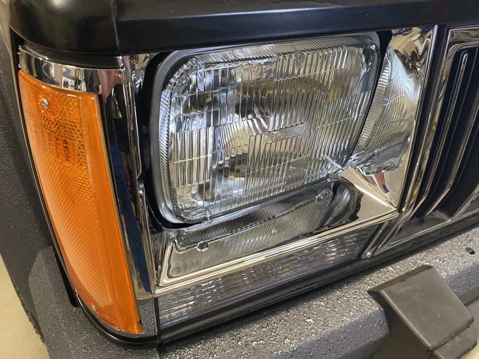 1990 Jeep Comanche - Image 12 of 31