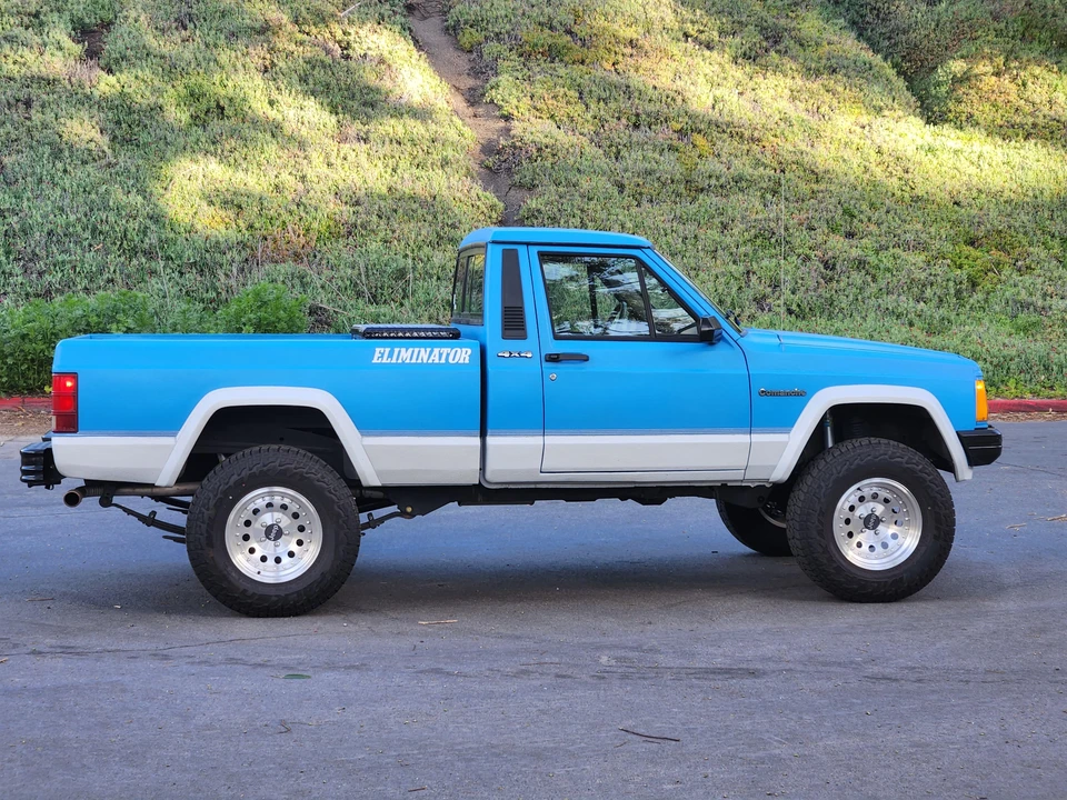 1990 Jeep Comanche - Image 13 of 31