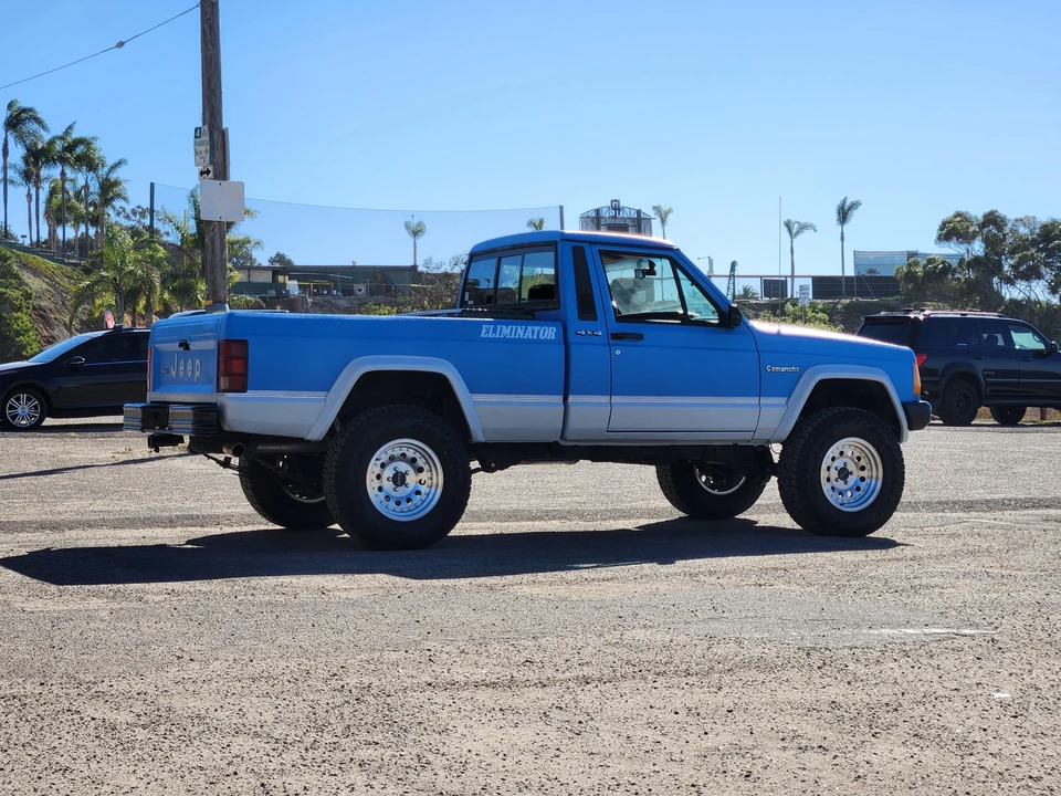 1990 Jeep Comanche - Image 28 of 31
