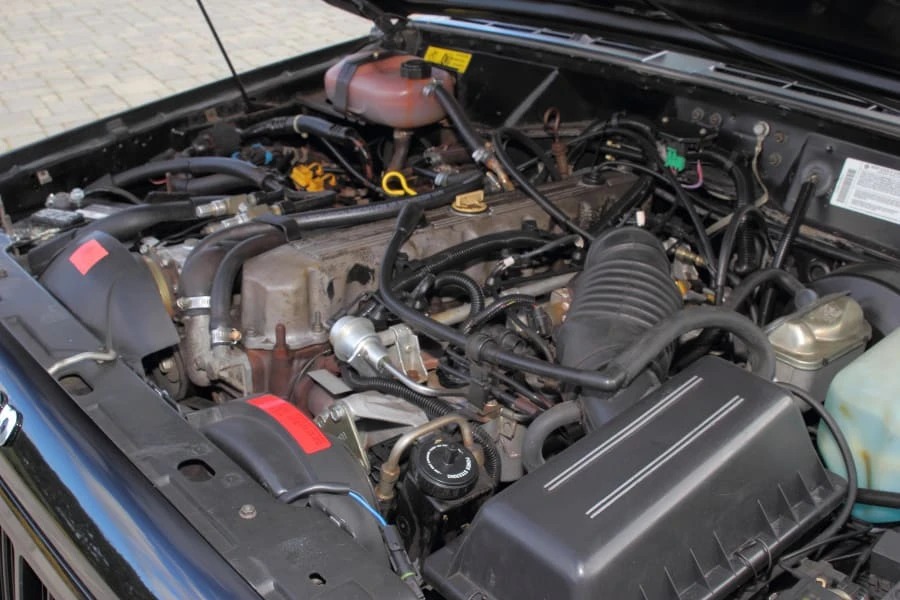 1990 Jeep Comanche - Image 6 of 12