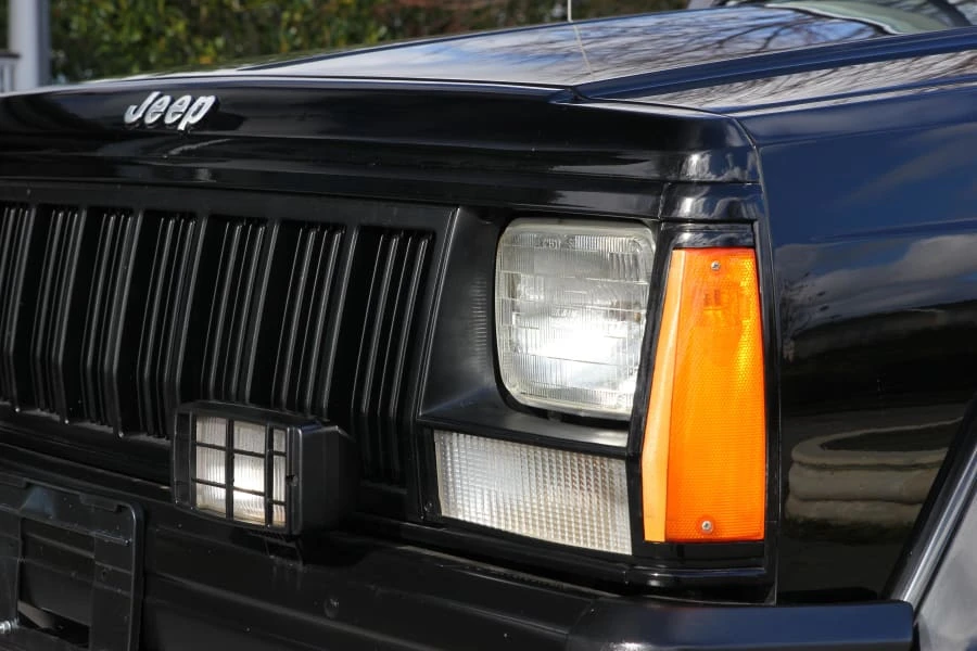1990 Jeep Comanche - Image 9 of 12