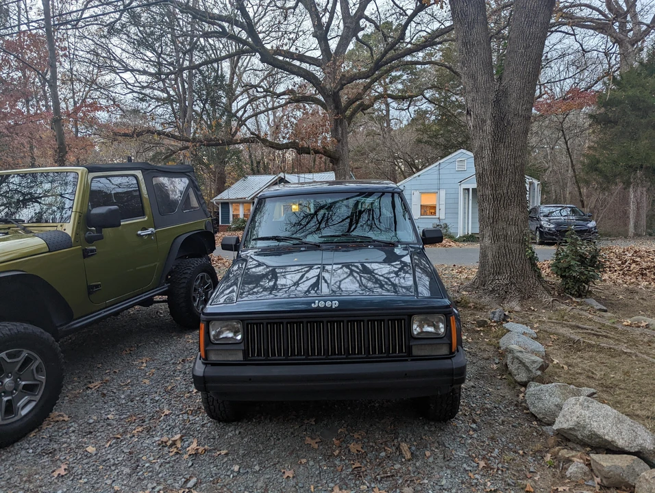 1990 Jeep Comanche - Image 25 of 31