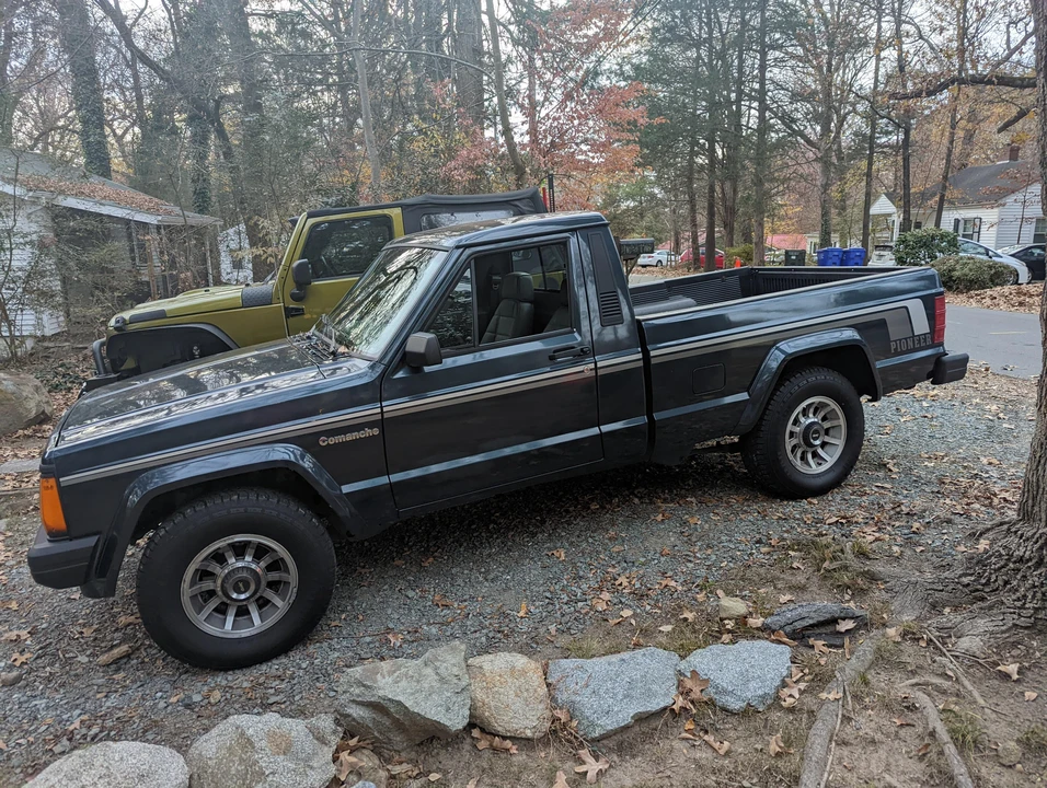 1990 Jeep Comanche - Image 10 of 31
