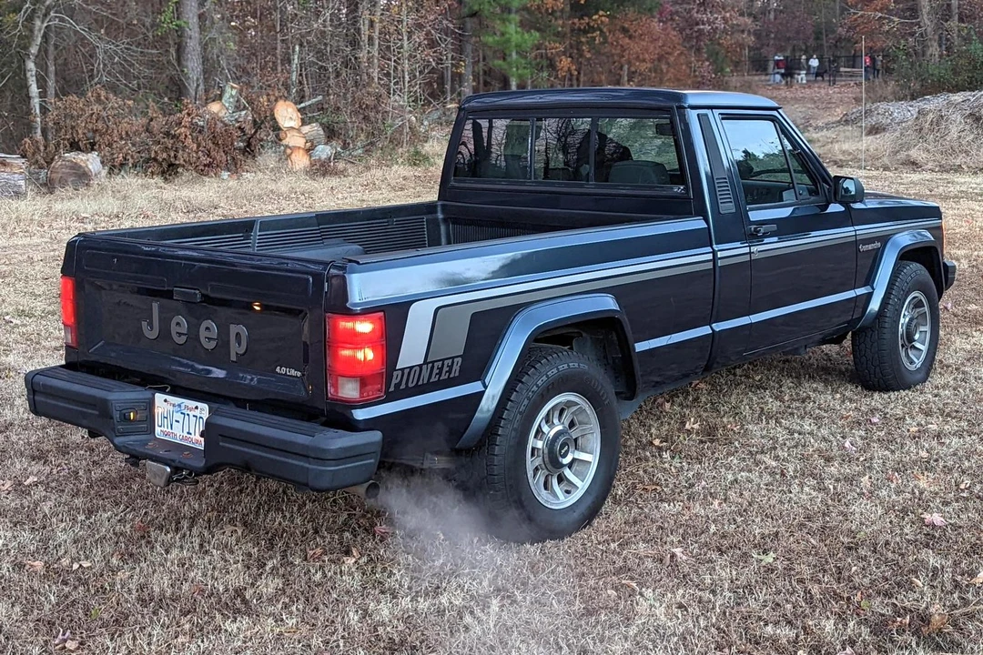 1990 Jeep Comanche - Image 4 of 31