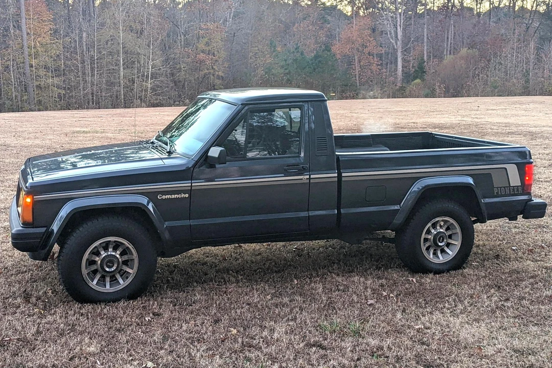 1990 Jeep Comanche - Image 3 of 31