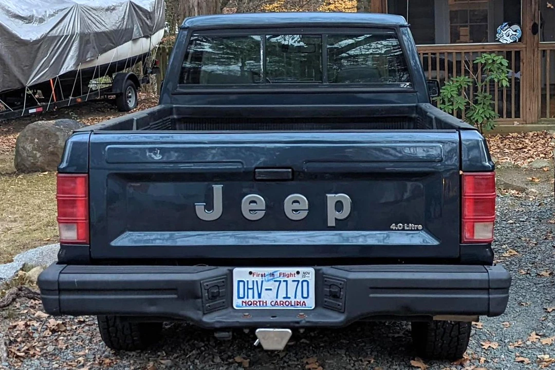 1990 Jeep Comanche - Image 5 of 31