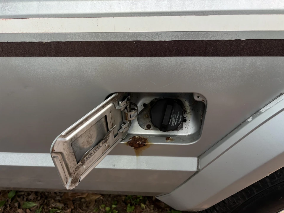 1990 Jeep Comanche - Image 17 of 31