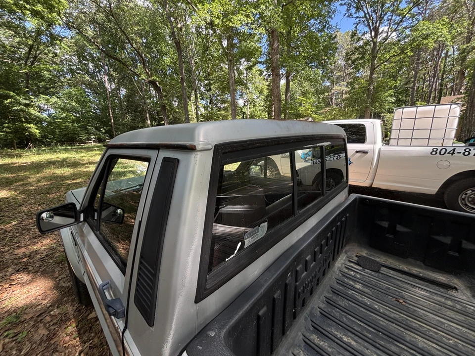 1990 Jeep Comanche - Image 18 of 31