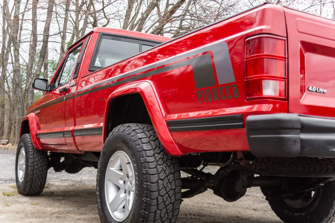 1990 Jeep Comanche - Image 25 of 31