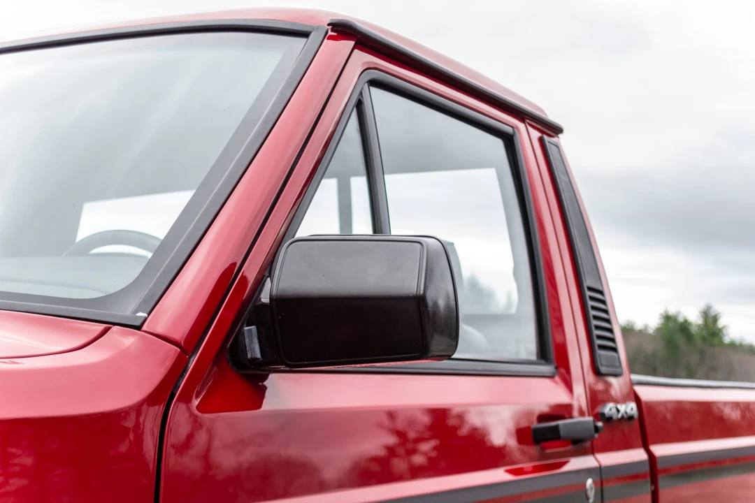 1990 Jeep Comanche - Image 16 of 31