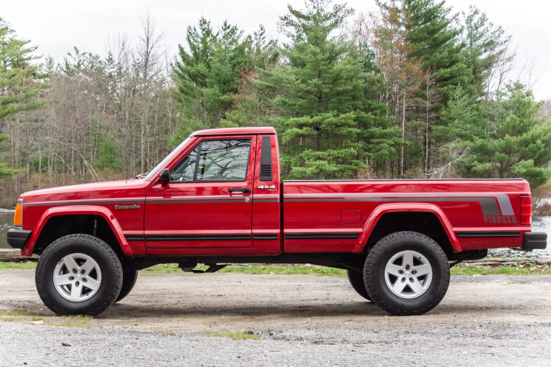 1990 Jeep Comanche - Image 9 of 31