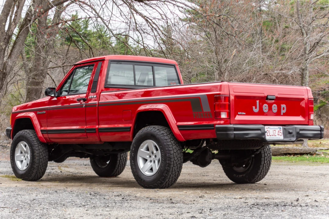 1990 Jeep Comanche - Image 8 of 31