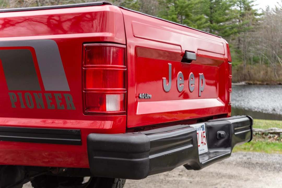 1990 Jeep Comanche - Image 26 of 31