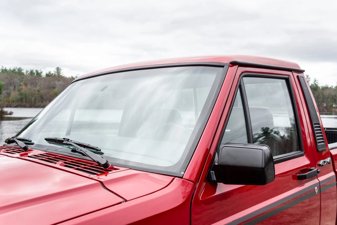 1990 Jeep Comanche - Image 15 of 31