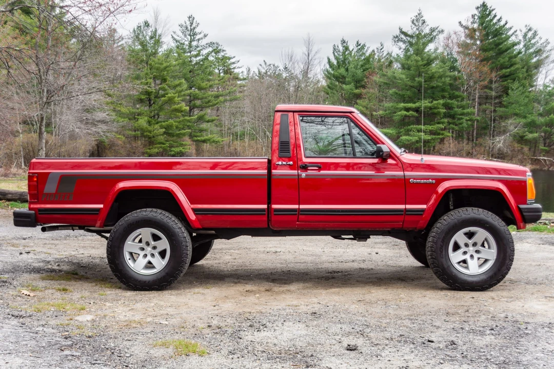 1990 Jeep Comanche - Image 5 of 31
