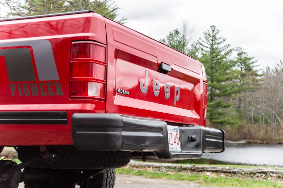 1990 Jeep Comanche - Image 27 of 31