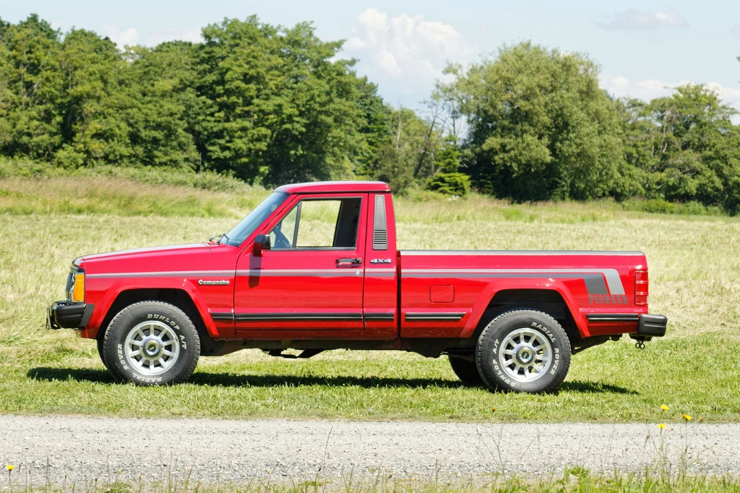 1990 Jeep Comanche - Image 17 of 31