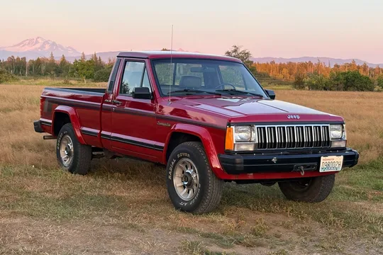 1990 Jeep Comanche Pioneer 4×4 5-Speed