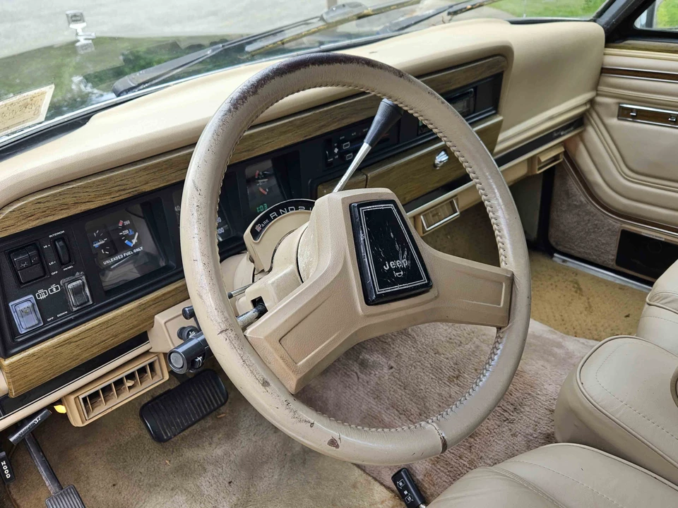 1990 Jeep SJ Grand Wagoneer - Image 30 of 31