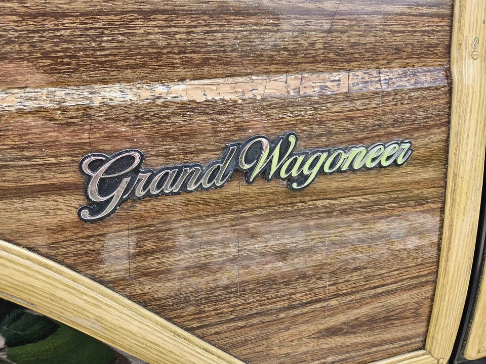 1990 Jeep SJ Grand Wagoneer - Image 23 of 31