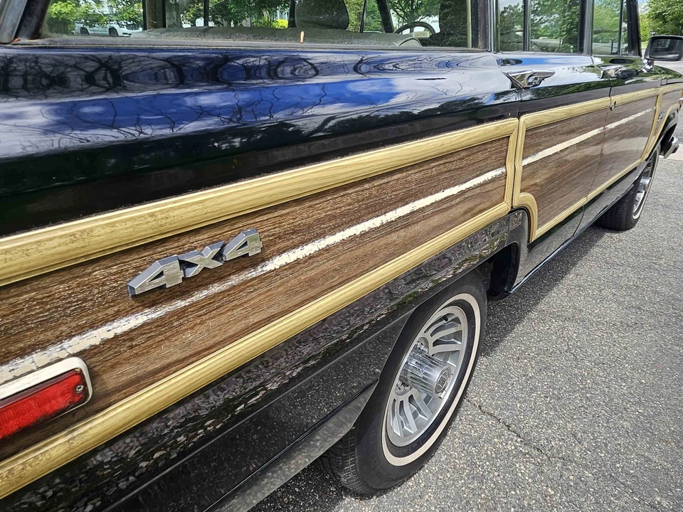 1990 Jeep SJ Grand Wagoneer - Image 16 of 31
