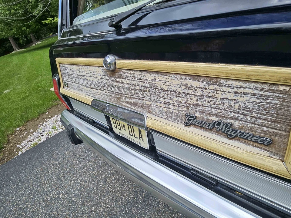 1990 Jeep SJ Grand Wagoneer - Image 15 of 31